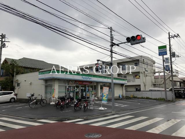 コンビニ　ファミリーマート 高松六丁目店（コンビニ）まで233m