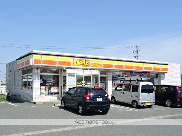 コンビニ　デイリーヤマザキ浜松坪井町店（コンビニ）まで682m