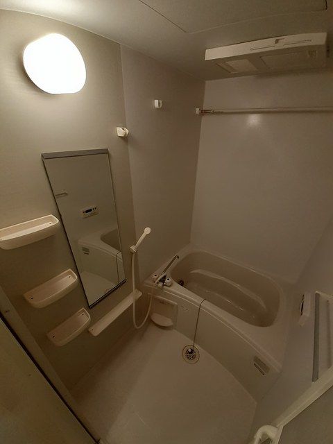 バス・シャワールーム　☆ゆったりくつろげるお風呂☆