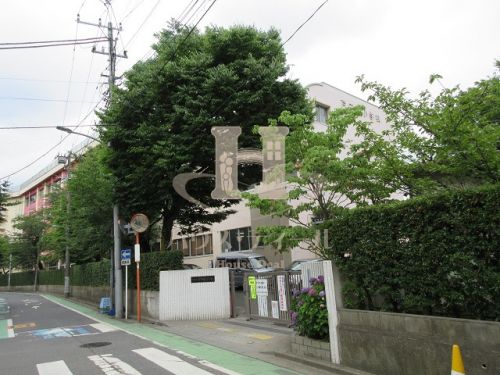 小学校　戸田南小学校（小学校）まで324m