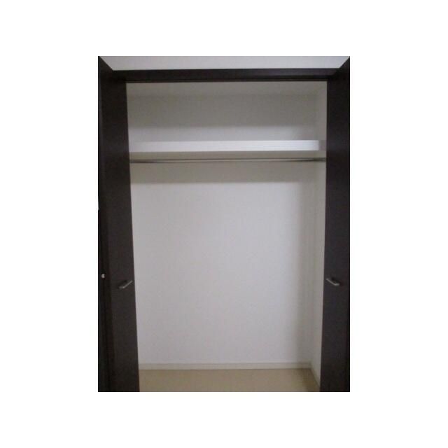 収納　参考写真：別部屋タイプ