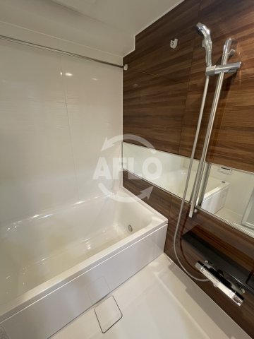 バス・シャワールーム　クレストコート同心　浴室