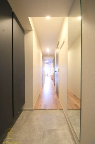玄関　コンフォリア北堀江一丁目