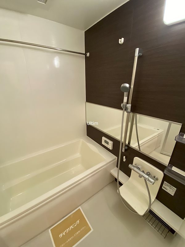 バス・シャワールーム　※他のお部屋です、ご参考までに