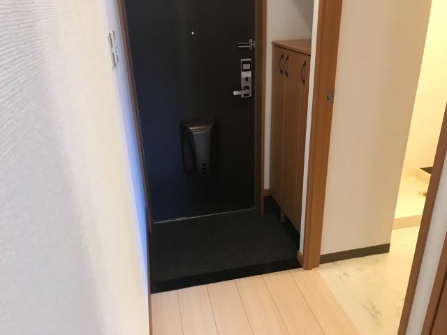玄関　玄関