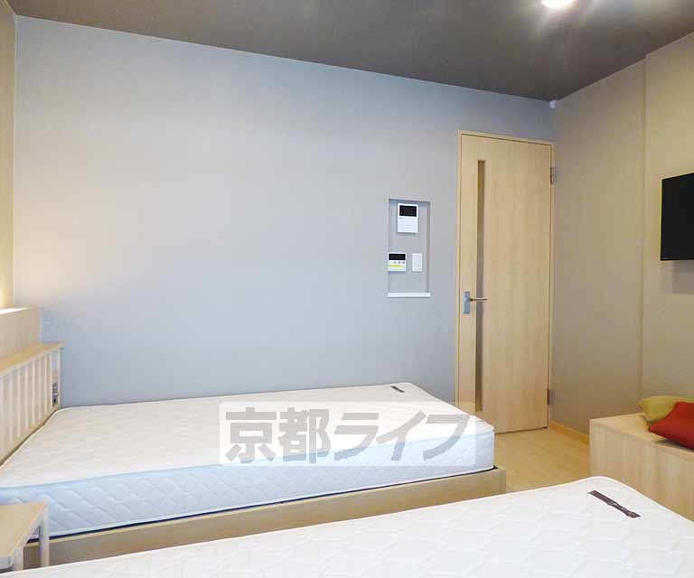 居室・リビング　落ち着いた雰囲気のお部屋です