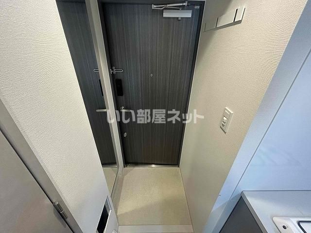 ＪＲ大阪環状線 福島駅 徒歩10分 11階建 築2年の玄関写真