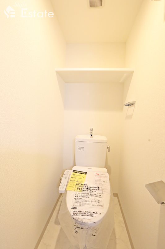 地下鉄東山線 今池駅 徒歩2分 15階建 築6年のトイレ写真