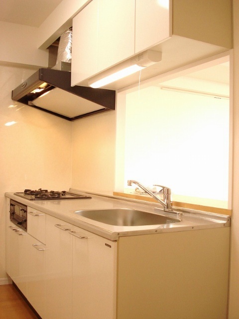 キッチン　同タイプのお部屋になります。