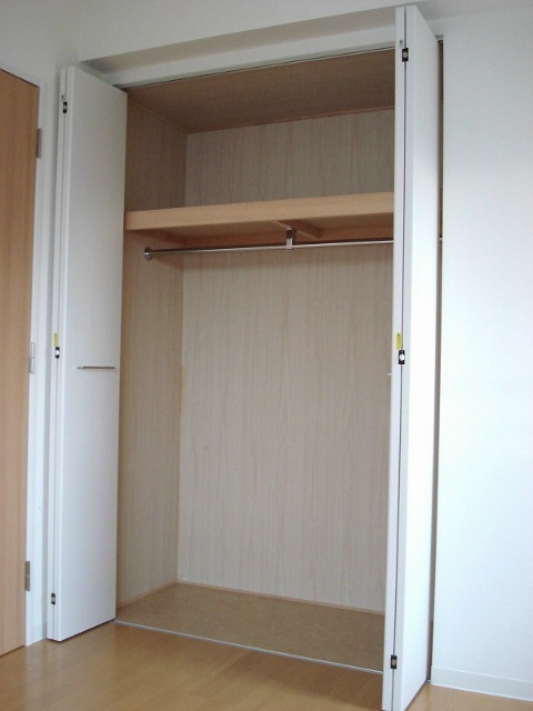 収納　同タイプのお部屋になります。