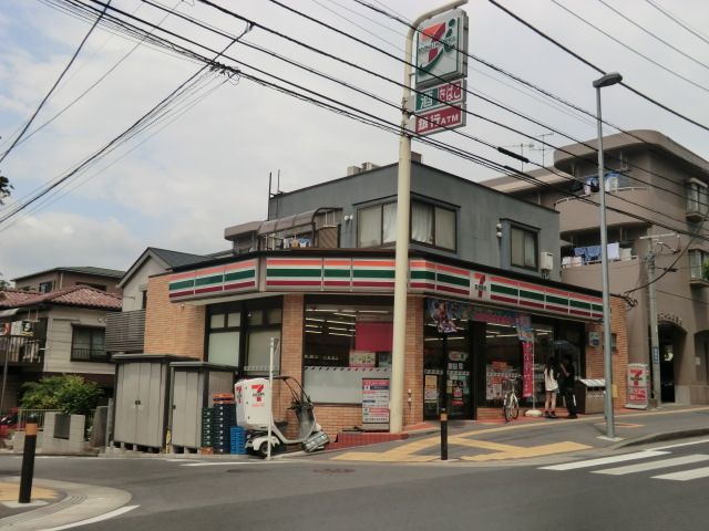 コンビニ　セブンイレブン（コンビニ）まで350m