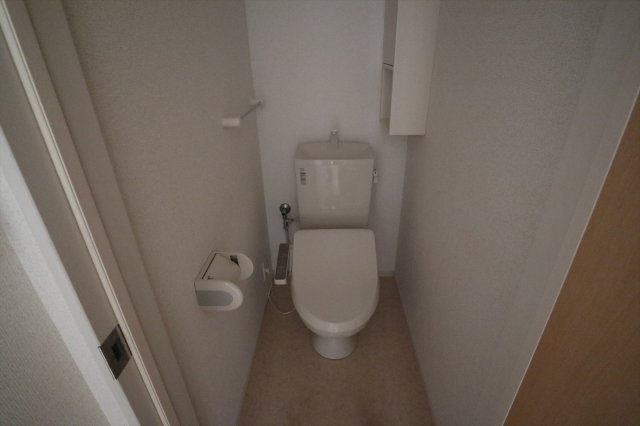 ＪＲ中央線 甲府駅 徒歩30分 2階建 築12年のトイレ写真