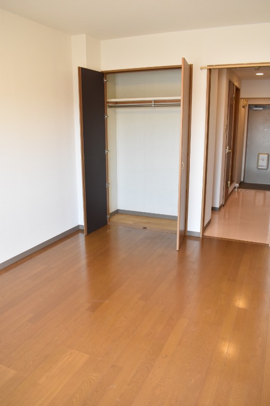メゾンルシエールの居間写真