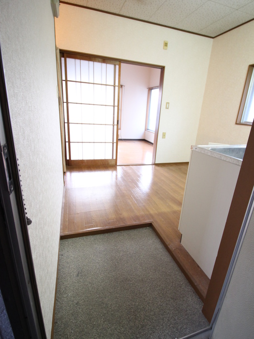 コ-ポマツイの玄関写真