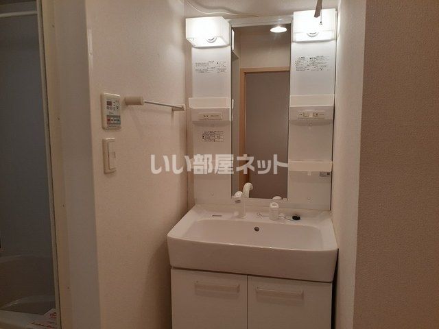 三岐鉄道北勢線 東員駅 徒歩16分 2階建 築18年の内装写真