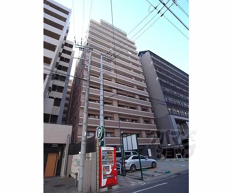 ハウスセゾン御所南の外観写真
