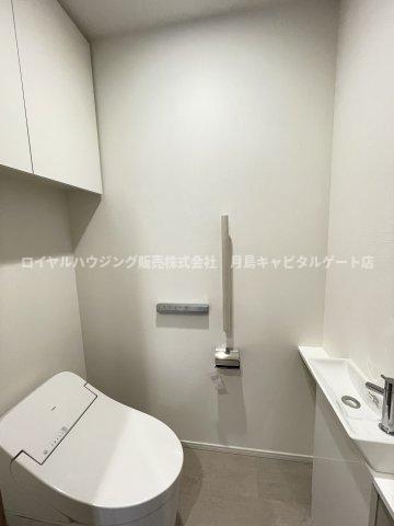トイレ　同マンションの別部屋参考写真となります。