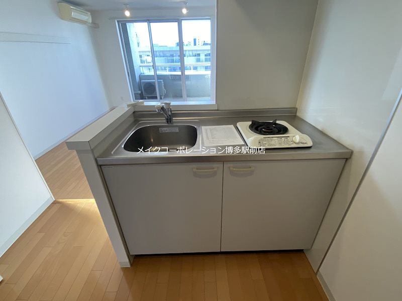 キッチン　※入居中の為同物件別部屋写真掲載現状優先