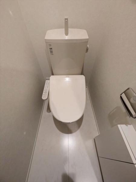 トイレ　トイレ