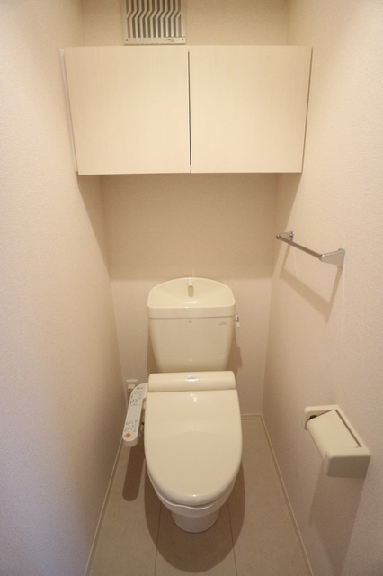 山陽電鉄本線 山陽垂水駅 徒歩6分 2階建 築12年のトイレ写真