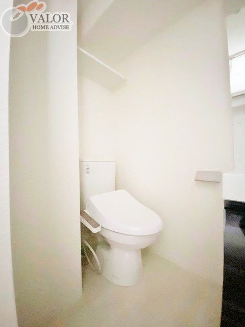 東急東横線 妙蓮寺駅 徒歩10分 5階建 築6年のトイレ写真