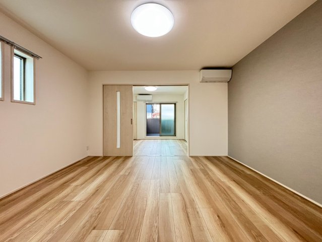 南海高野線 中百舌鳥駅 徒歩10分 3階建 築1年の居間写真