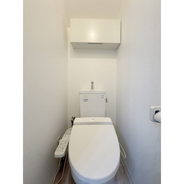 東池袋戸建てのトイレ写真