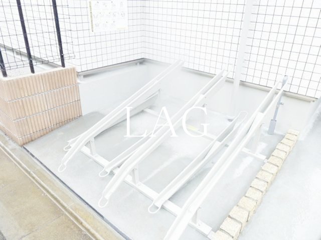 その他共有部分　駐輪場になります。