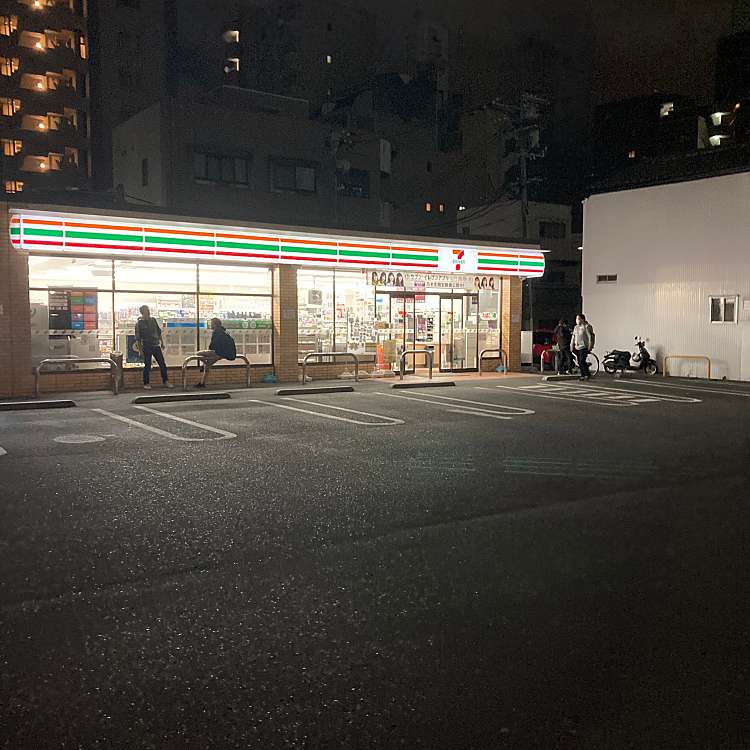 コンビニ　セブンイレブン広島加古町店（コンビニ）まで81m