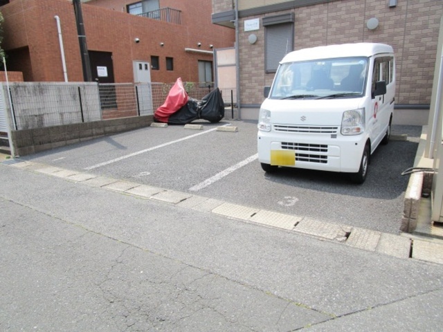 駐車場　駐車場（要空き確認）