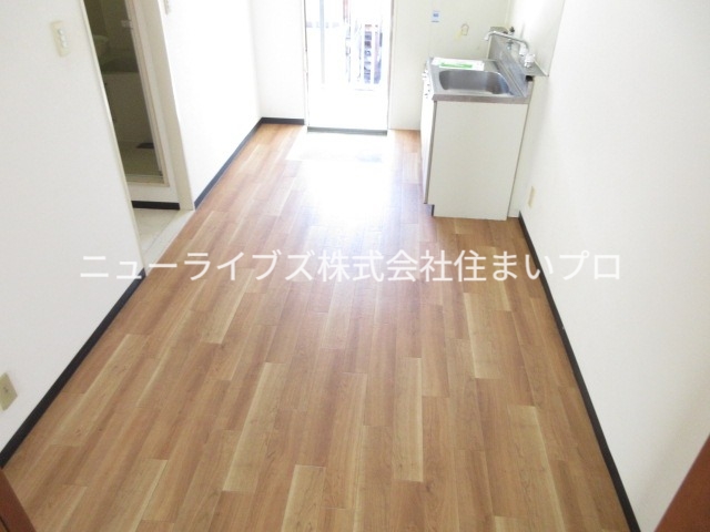 京阪本線 寝屋川市駅 徒歩15分 2階建 築38年の居間写真