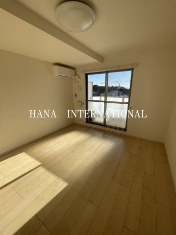 居室・リビング　別号室参考写真
