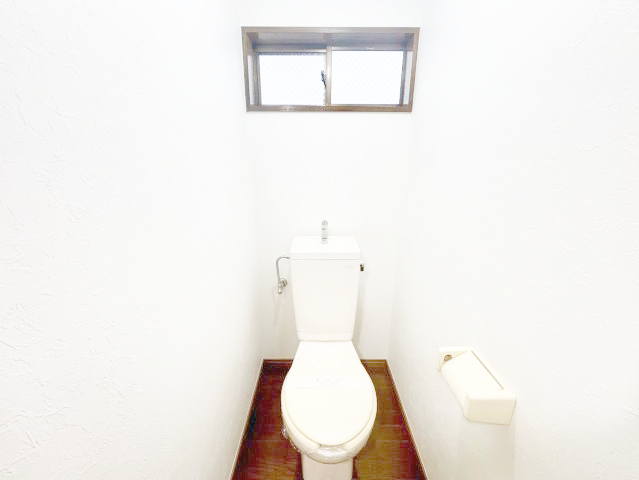 トイレ　落ち着いたトイレです