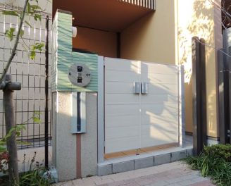 スタイリオ武蔵小山の玄関写真
