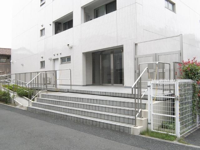 建物外観　SPICA