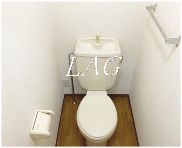ヴィラペトルのトイレ写真