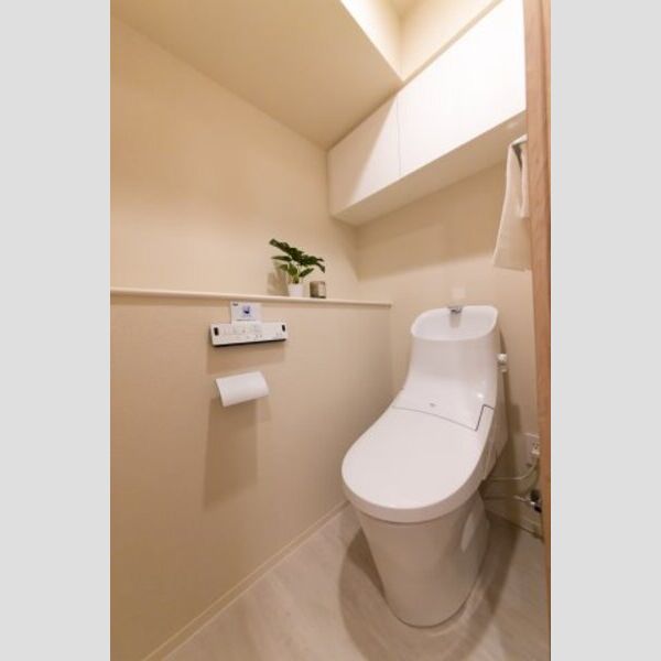 プラウドフラット日暮里のトイレ写真