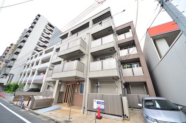 建物外観　★新宿側にバルコニー向いてます★