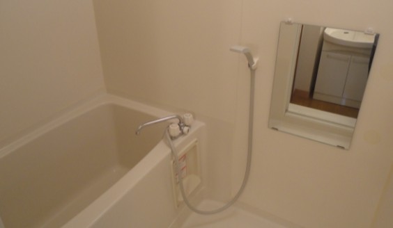 バス・シャワールーム　別部屋参照写真