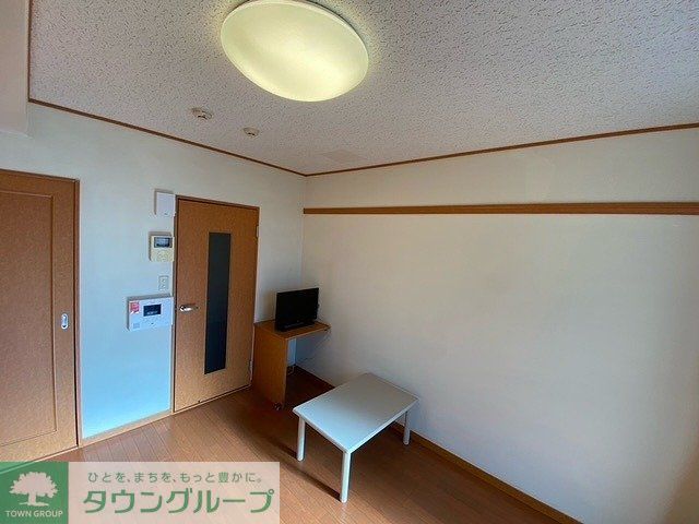 居室・リビング　部屋毎に間取りが異なる場合がございます。