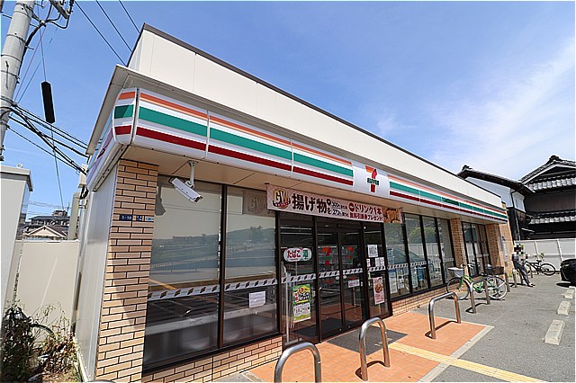 コンビニ　セブンイレブン大東深野2丁目店（コンビニ）まで835m