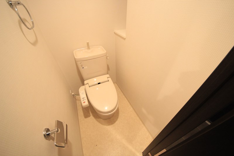 エスキュート尼崎のトイレ写真