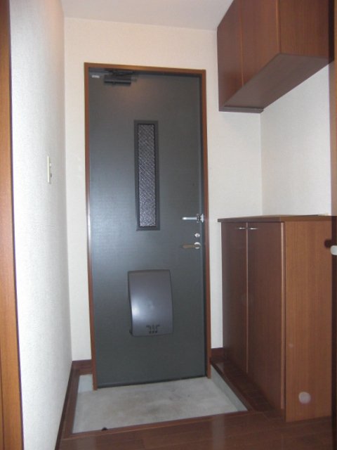 玄関　下駄箱付