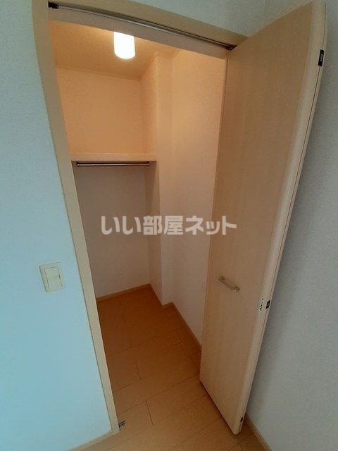 【津市香良洲町のアパートの収納】