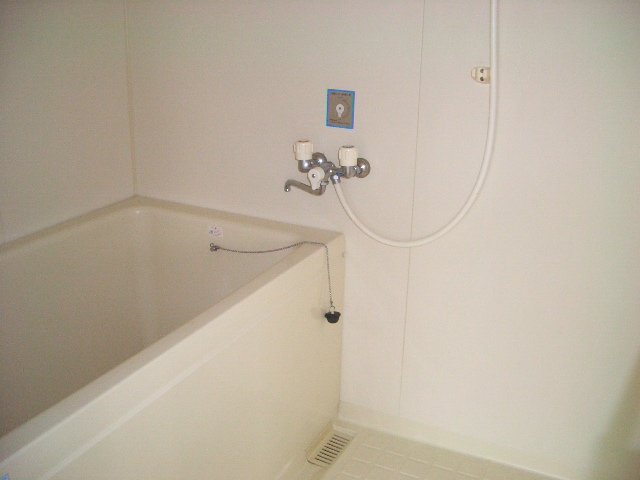 バス・シャワールーム　同物件別室です。