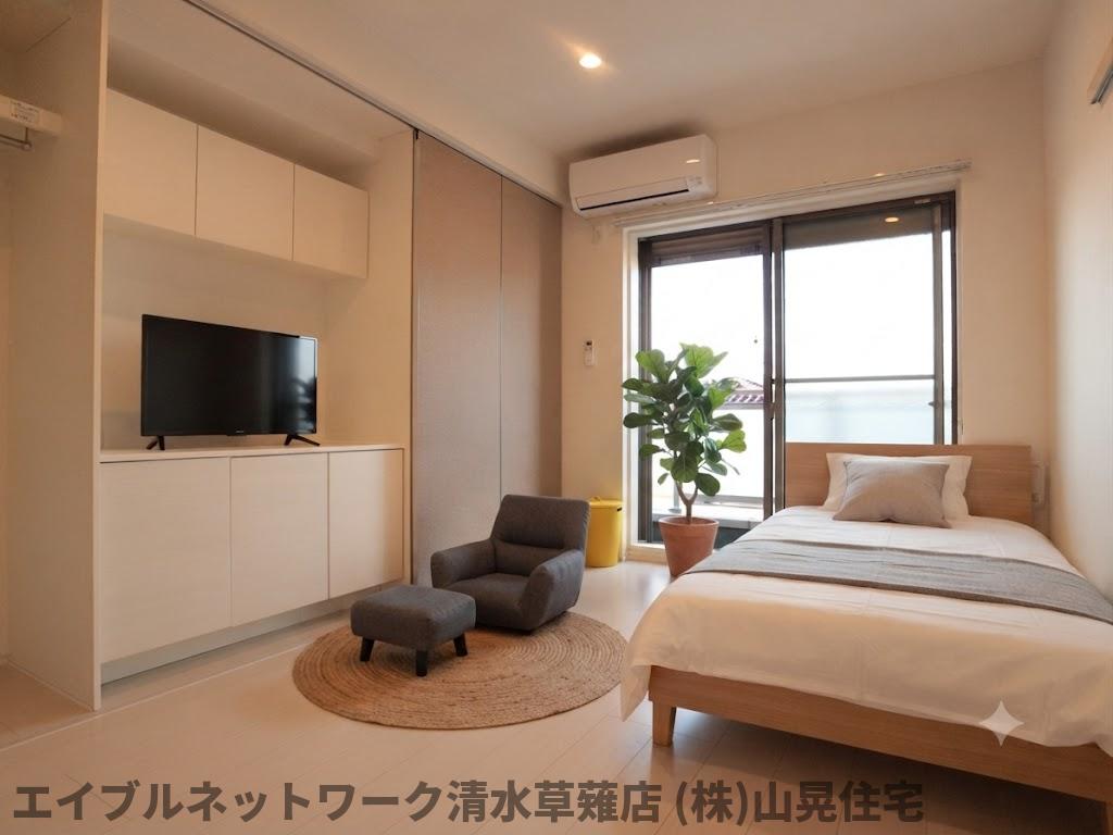 居室・リビング　家具備品はイメージで、実際の物件には含まれません