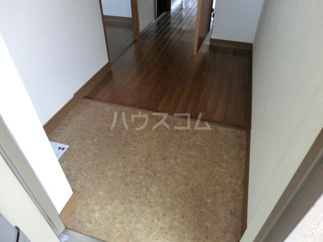 【豊橋市東幸町のマンションの玄関】