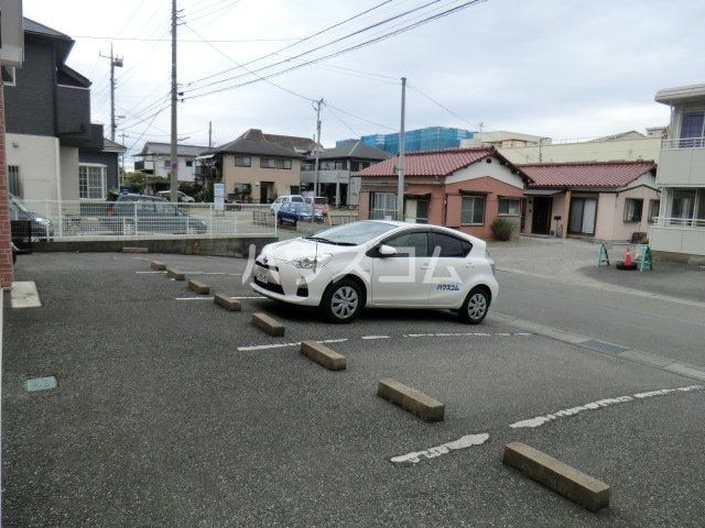 【マルシィ熊谷の駐車場】