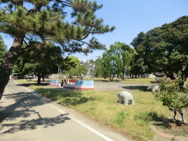 【マルシィ熊谷の公園】