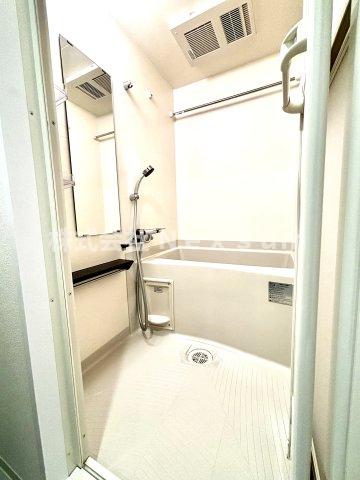 バス・シャワールーム　コンパクトで使いやすいシャワールームです